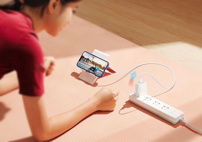 苹果向用户发出警告：不要睡在正在充电的iphone旁边